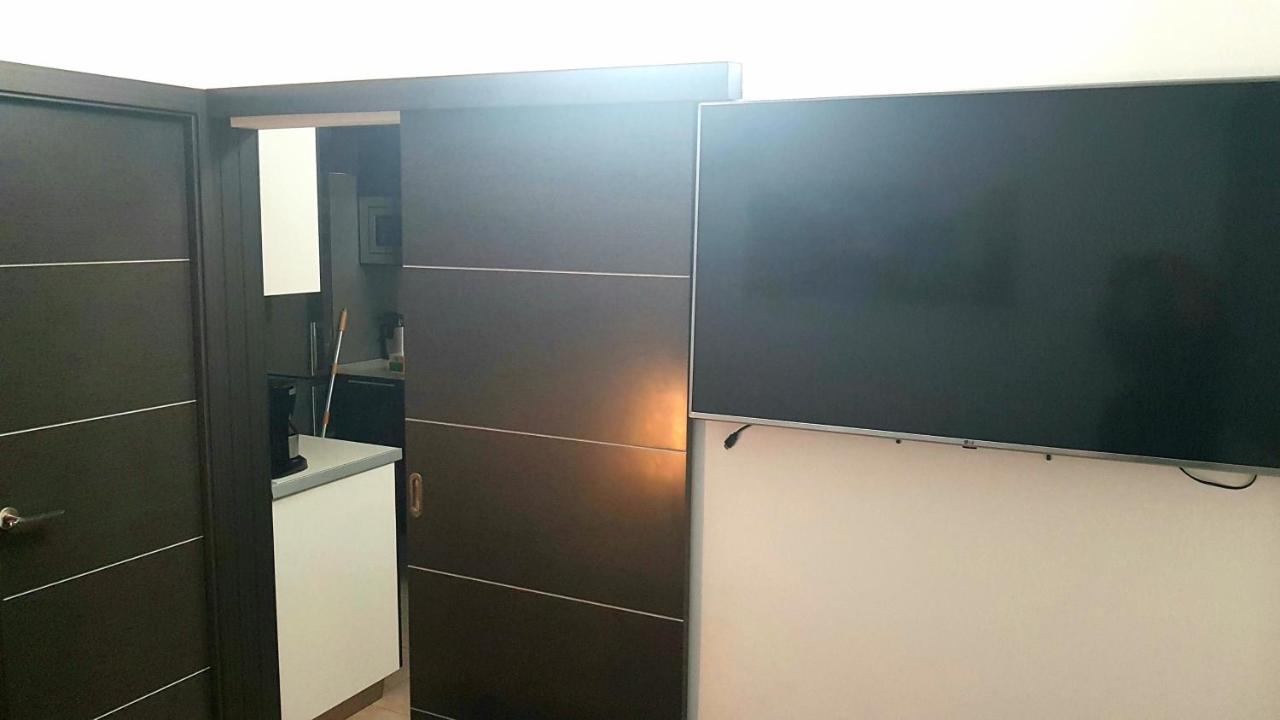 Deluxe Seaview-Sunsets !Transfe-R Inc! Pool,2Aircond,2Tv65",600Mb Dishwasher,,2 Beaches,Anfi-View Apartment ปาตาลาวากา ภายนอก รูปภาพ